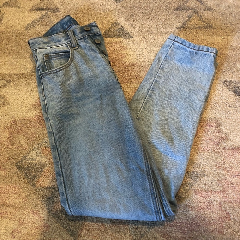 Brandy Melville Jane Medium Wash Jeans